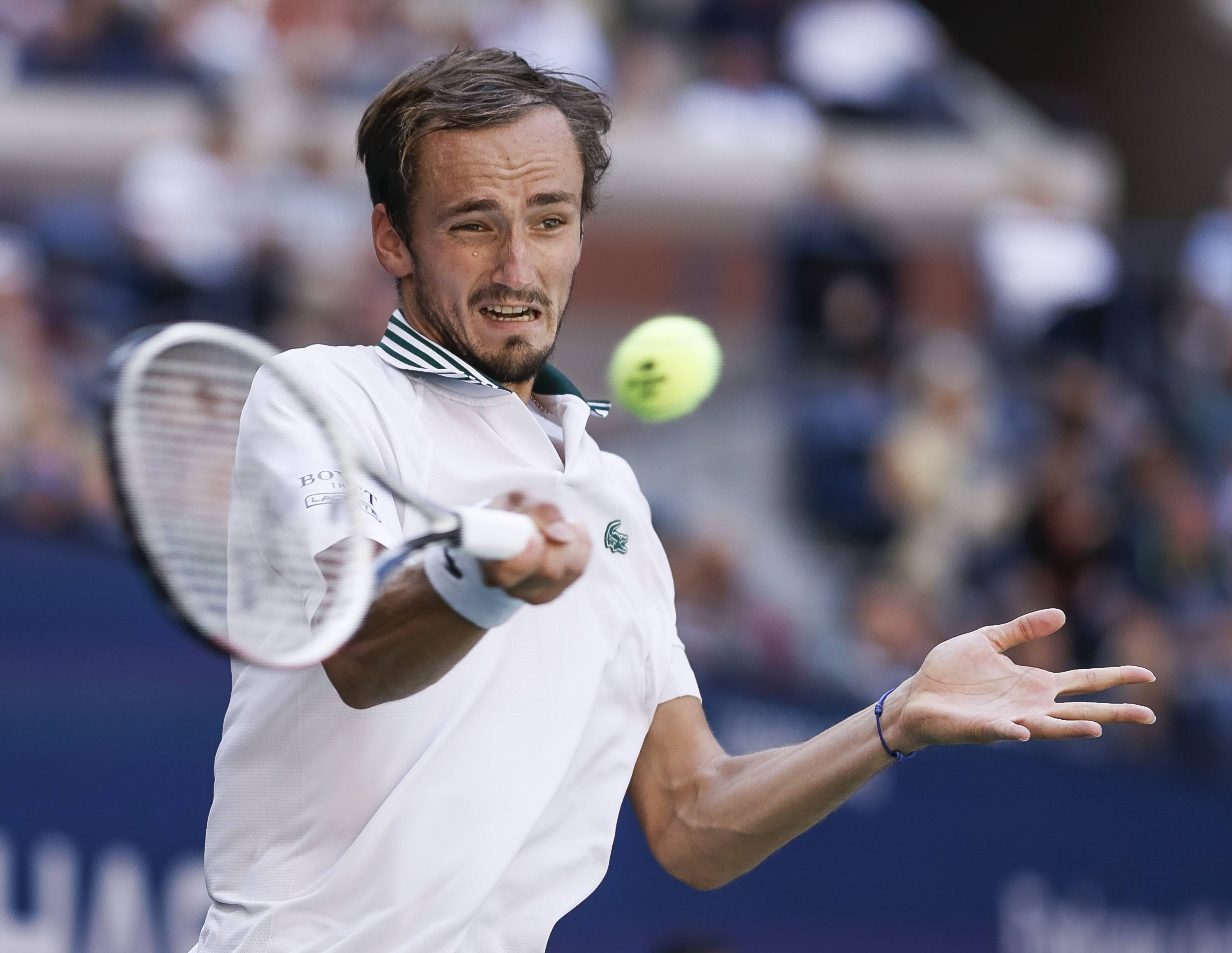 美网险胜ATP总决赛,梅德韦杰夫状态火热 美网险胜ATP总决赛,梅德韦杰夫状态火热