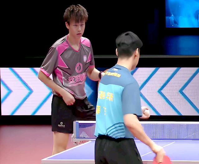 葡萄牙队鏖战日本队,林高远高光表现 葡萄牙队鏖战日本队,林高远高光表现